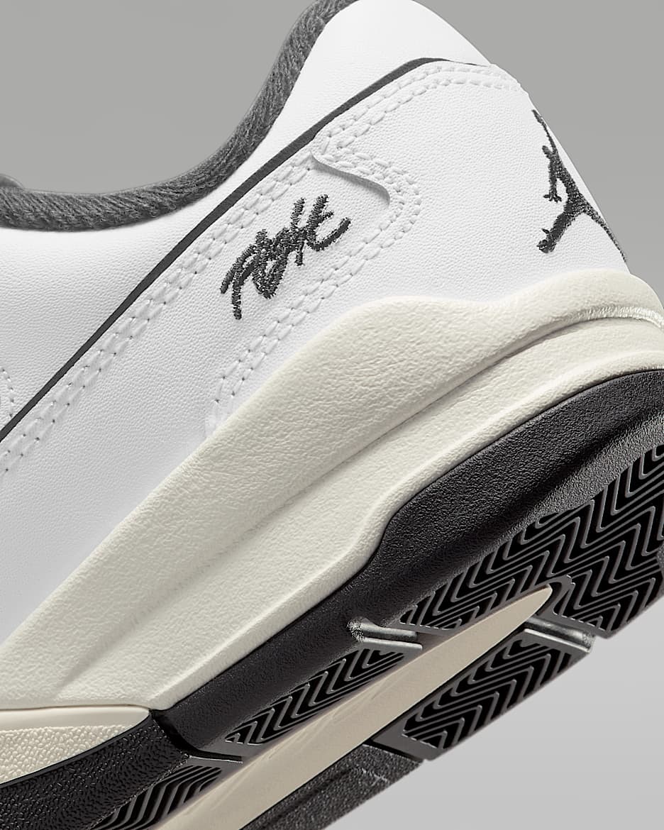 Jordan Flight Court Big Kids Shoes. Nike